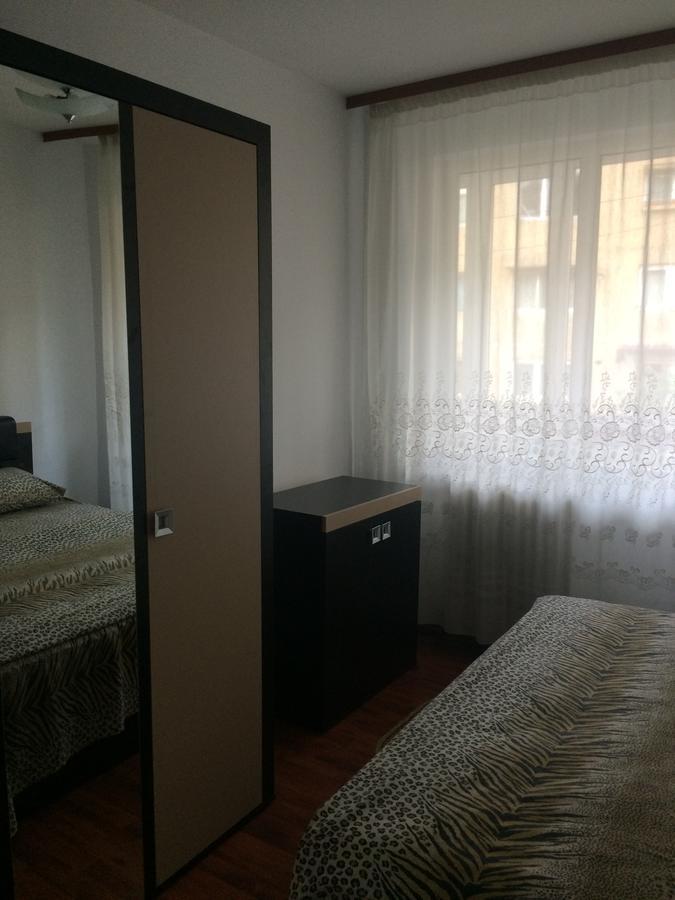 Voxx Apartment Orşova Buitenkant foto